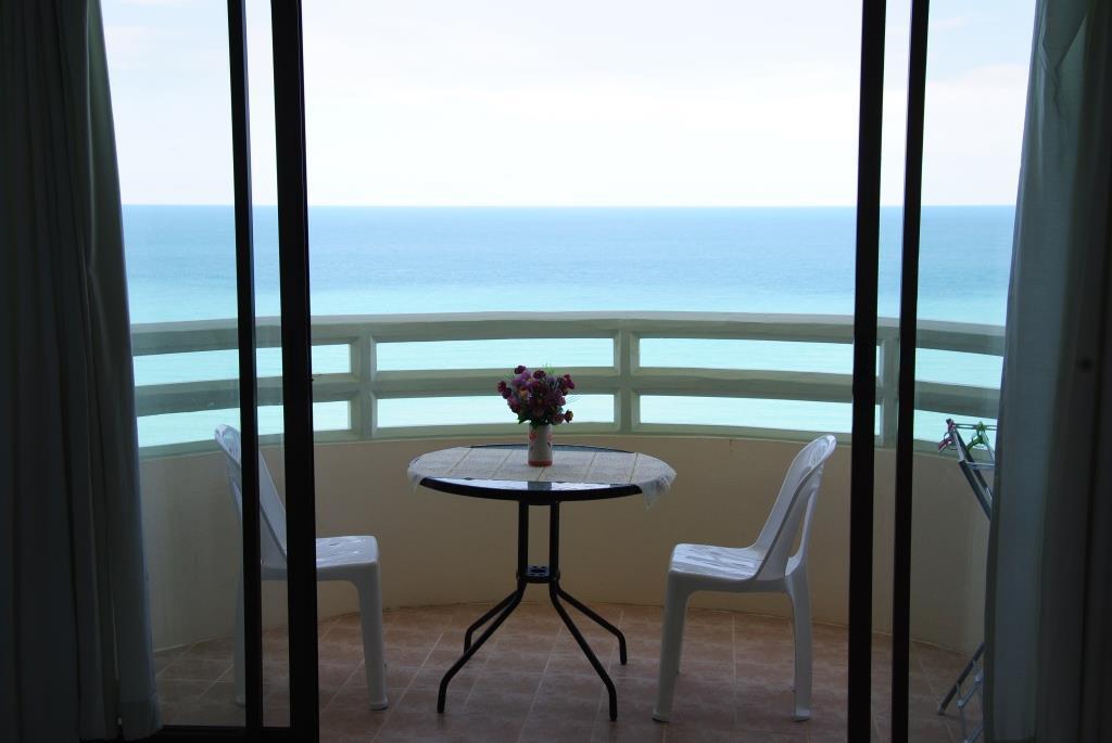 Vip Condochain Rayong Ban Phe Exterior foto